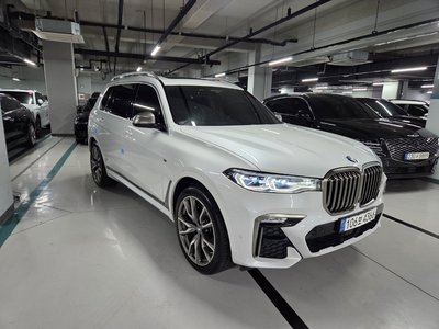 صورة 2 لـ 2021 BMW X7