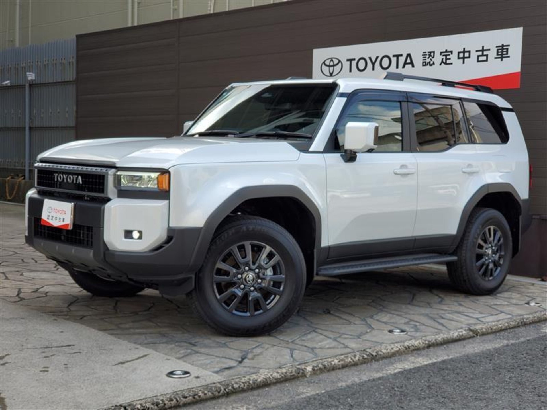 TOYOTA LAND CRUISER 250 - View 1