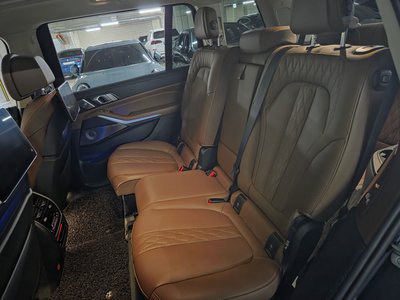 2022 BMW X7 — миниатюра 11