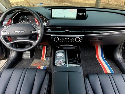 GENESIS G80 (RG3) - 10