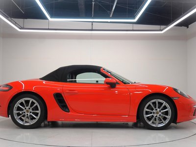 2017 Porsche 718 photo 4