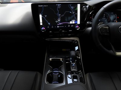 صورة مصغرة 67 لـ 2025 Lexus NX
