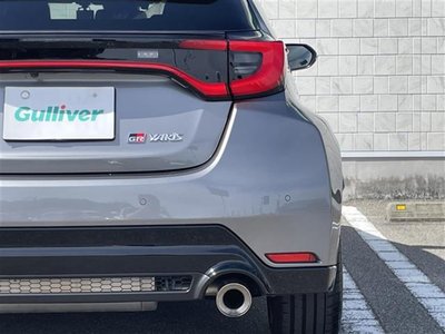 TOYOTA GR YARIS - 10