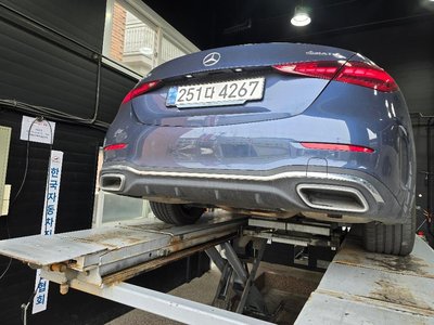 MERCEDES-BENZ C-CLASS - 2
