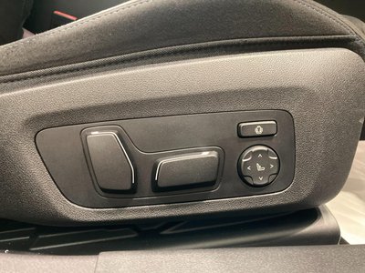 2025 BMW 3 SERIES thumbnail 19