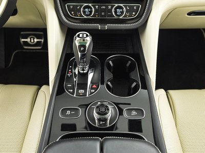 2023 Bentley BENTAYGA — миниатюра 14