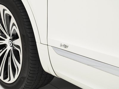 2023 Bentley BENTAYGA — миниатюра 34