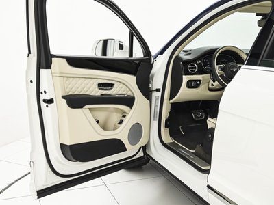 2023 Bentley BENTAYGA photo 8