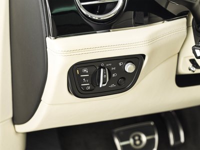 2023 Bentley BENTAYGA — миниатюра 30