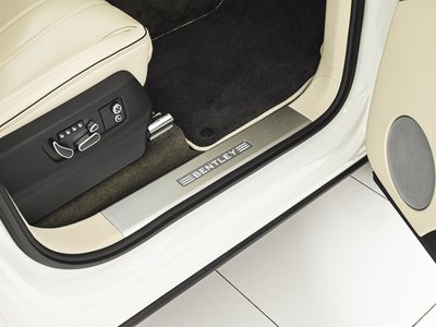 2023 Bentley BENTAYGA — миниатюра 31