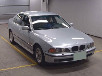 BMW 5 SERIES - 1