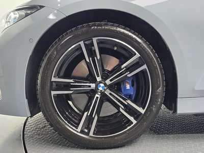 2026 BMW 3 SERIES photo 6