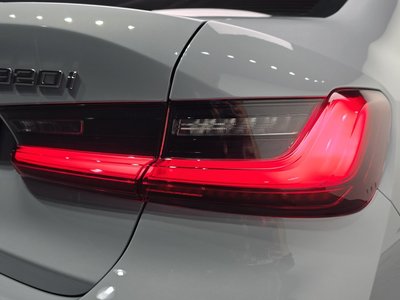 2026 BMW 3 SERIES photo 10