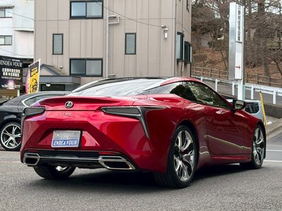 LEXUS LC - 10
