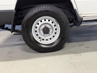 TOYOTA LAND CRUISER 70 - 9