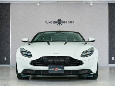 ASTON MARTIN DB11 - 2