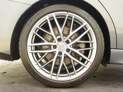 MERCEDES-BENZ C-CLASS AMG - 9