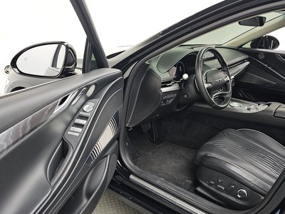 GENESIS G80 (RG3) - 10
