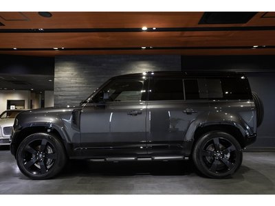 صورة 8 لـ 2025 LAND Rover DEFENDER