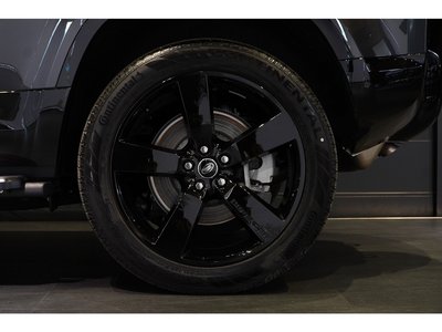 صورة 10 لـ 2025 LAND Rover DEFENDER