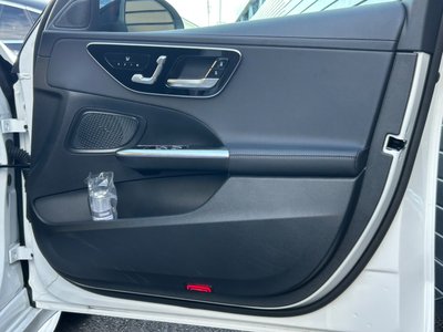2025 Mercedes-BENZ C-CLASS 缩略图 21
