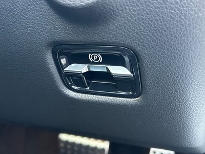 2025 Mercedes-BENZ C-CLASS 缩略图 36
