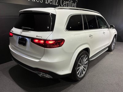 2026 Mercedes-BENZ GLS — фото 8
