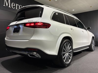 2026 Mercedes-BENZ GLS — фото 9