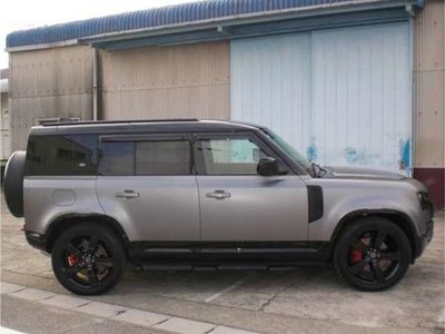 LAND ROVER DEFENDER - 7