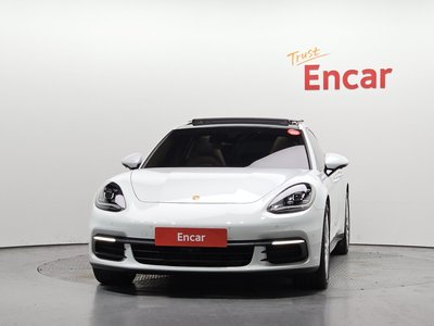 PORSCHE PANAMERA - 2