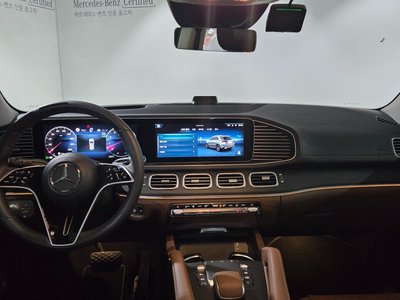 2025 Mercedes-BENZ GLE — миниатюра 17