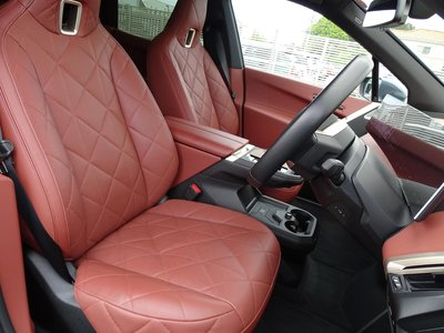 صورة مصغرة 33 لـ 2024 BMW IX