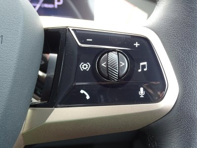 صورة مصغرة 36 لـ 2024 BMW IX