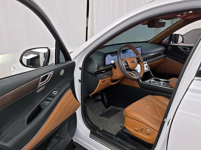 GENESIS GV80 - 10