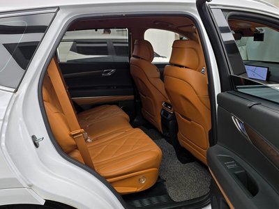 2023 Genesis GV80 — миниатюра 12