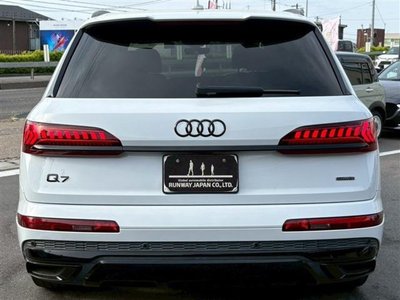 AUDI Q7 - 10