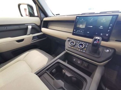 2023 LAND Rover DEFENDER thumbnail 40