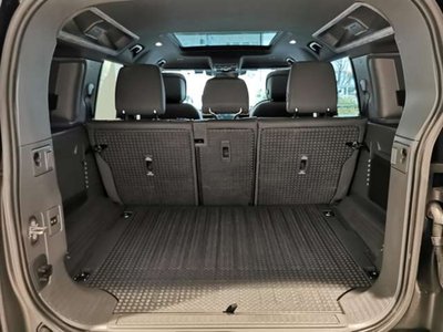 2023 LAND Rover DEFENDER thumbnail 26