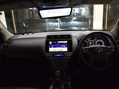 2022 Toyota LAND CRUISER PRADO — миниатюра 19