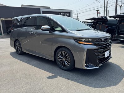 TOYOTA VELLFIRE - 9