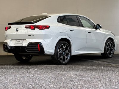 2025 BMW X2 photo 9