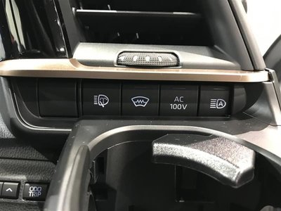 TOYOTA CROWN SPORT - 4