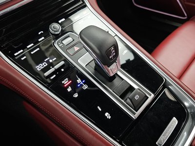 PORSCHE PANAMERA - 9