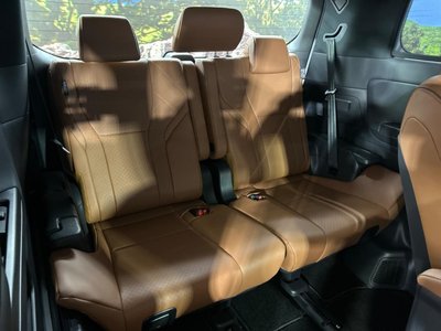 TOYOTA VELLFIRE - 10