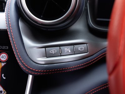 صورة مصغرة 52 لـ 2019 Ferrari GTC4 LUSSO