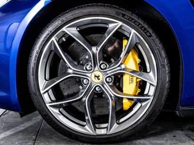 صورة مصغرة 18 لـ 2019 Ferrari GTC4 LUSSO