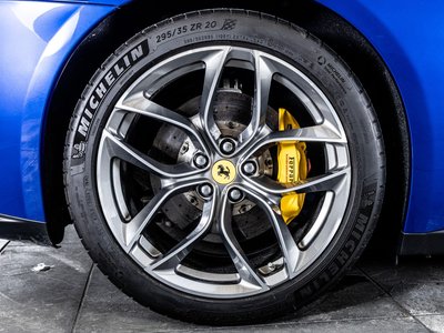صورة مصغرة 21 لـ 2019 Ferrari GTC4 LUSSO