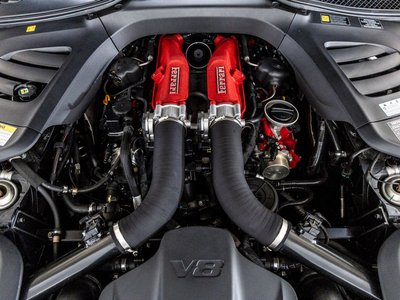 صورة مصغرة 33 لـ 2019 Ferrari GTC4 LUSSO