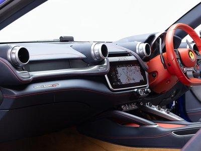 صورة مصغرة 39 لـ 2019 Ferrari GTC4 LUSSO