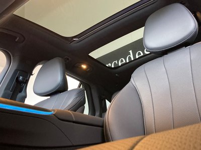 MERCEDES-BENZ E-CLASS - 10